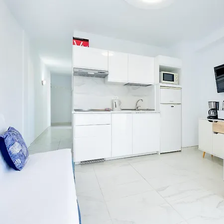 Apartment 313 Comfortable! Lasamericas, Swimming Pool,wi Fi Playa de las Americas (Tenerife)